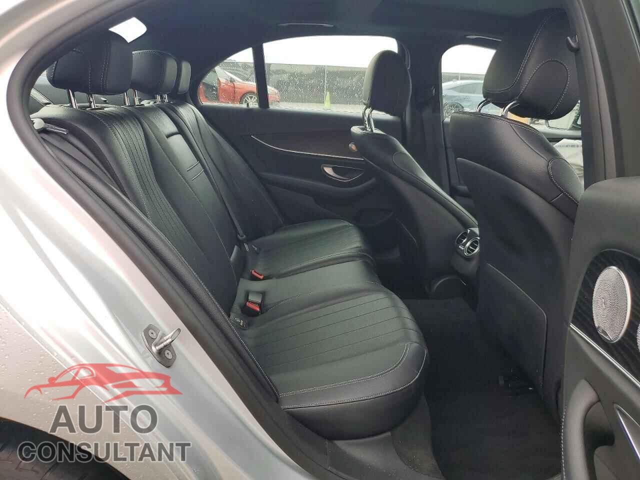 MERCEDES-BENZ E-CLASS 2017 - WDDZF4KBXHA050024