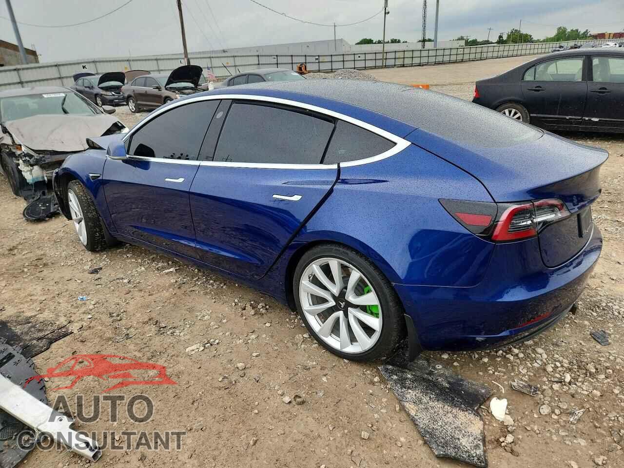 TESLA MODEL 3 2019 - 5YJ3E1EB2KF454043