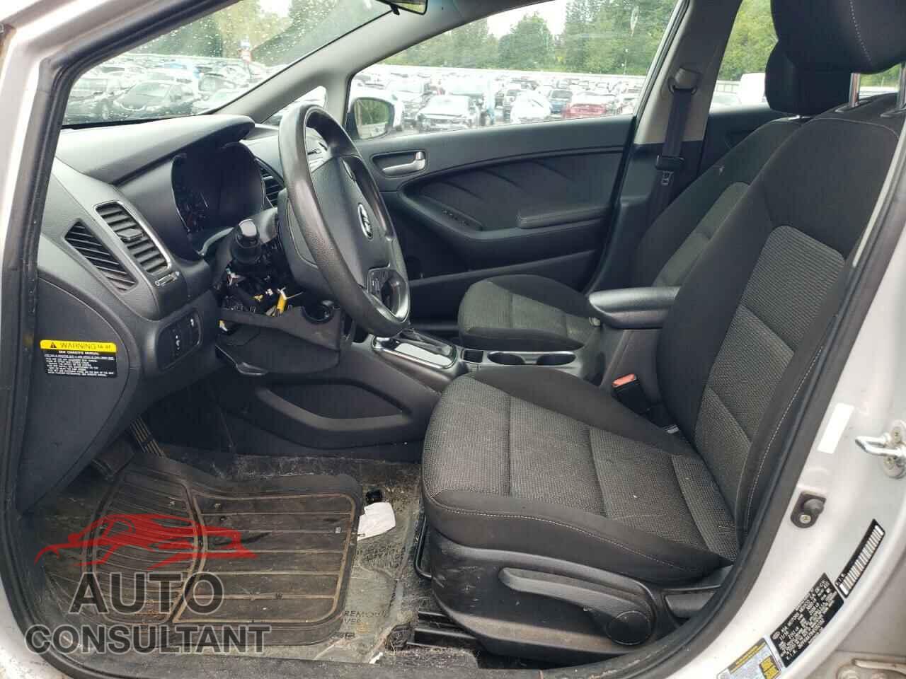KIA FORTE 2017 - 3KPFK4A73HE092182