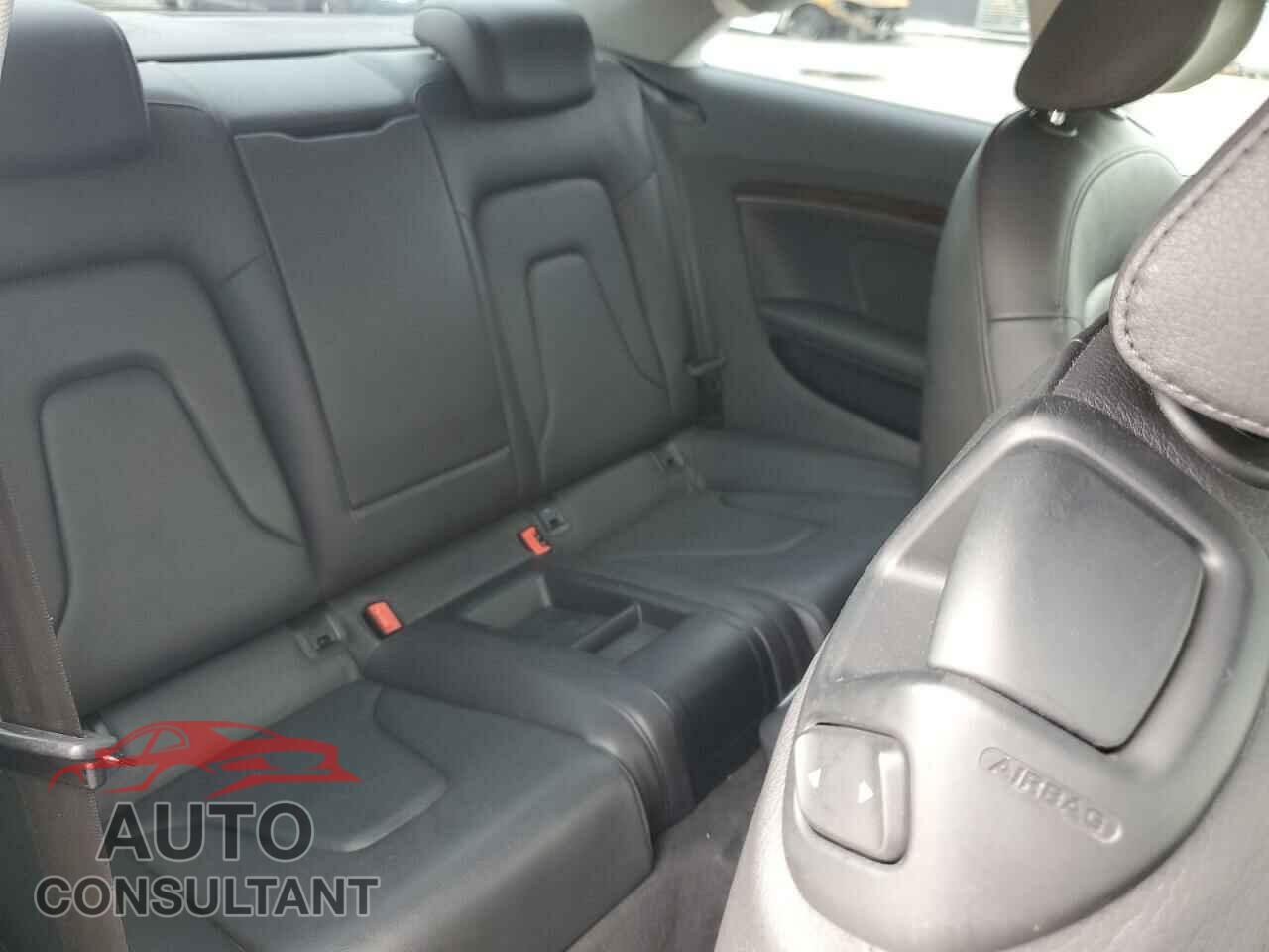 AUDI A5 2012 - WAUCFAFR5CA045325