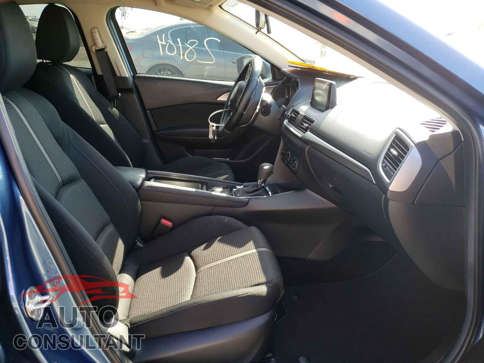 MAZDA 3 2017 - 3MZBN1U75HM107719