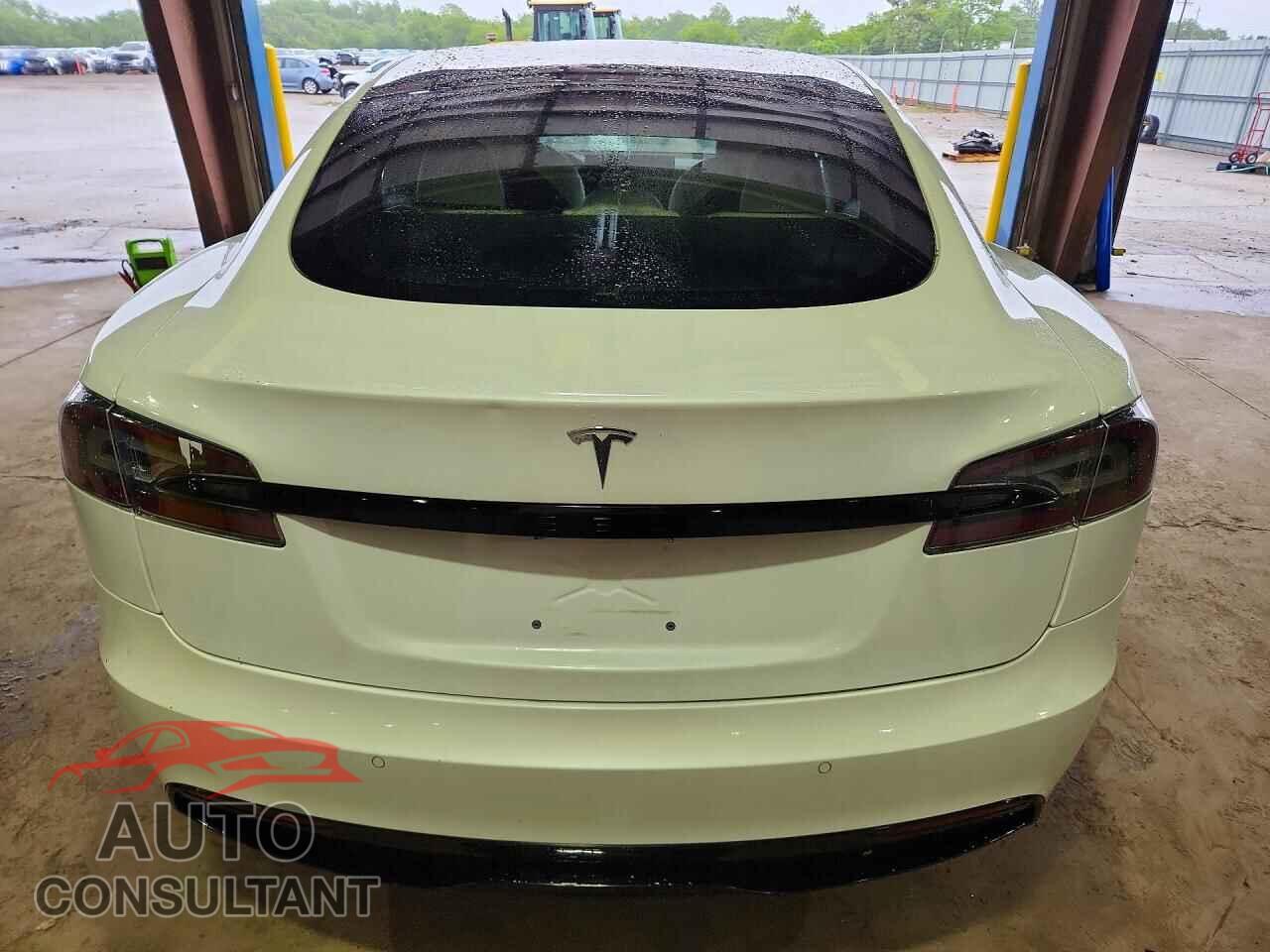 TESLA MODEL S 2021 - 5YJSA1E54MF443761