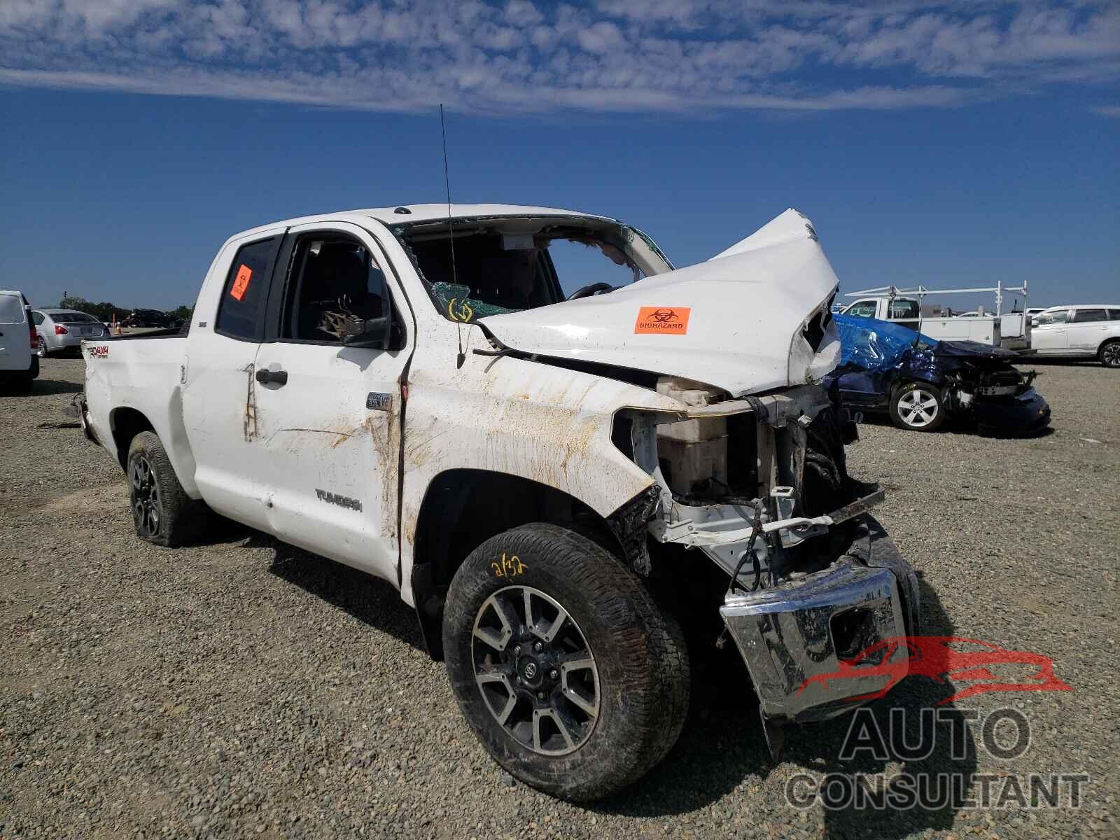 TOYOTA TUNDRA 2017 - 5TFUY5F16HX583779