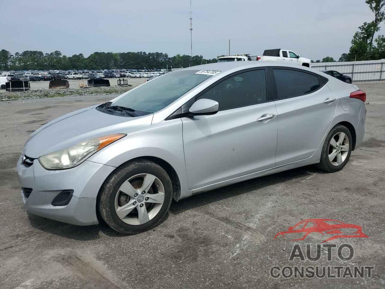 HYUNDAI ELANTRA 2013 - KMHDH4AE8DU999618