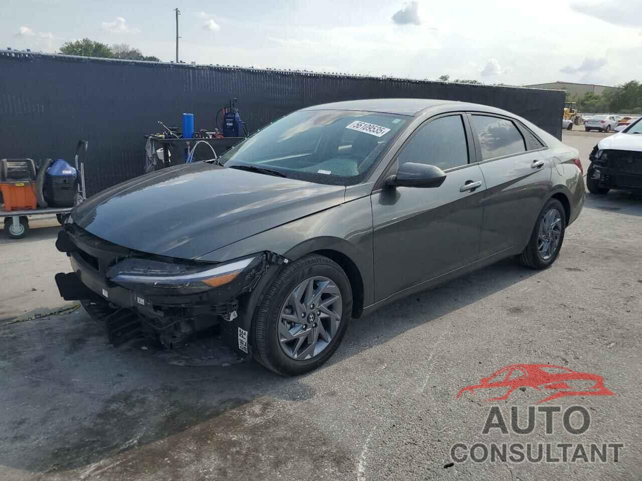 HYUNDAI ELANTRA 2024 - KMHLM4DG8RU706389