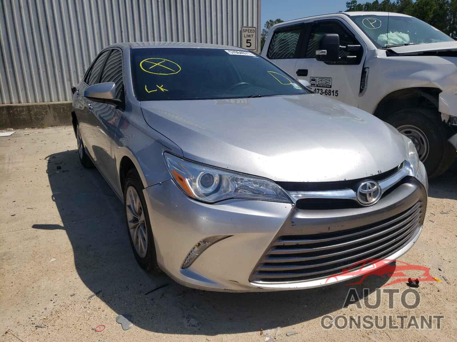 TOYOTA CAMRY 2018 - 4T1BF1FK8FU085222