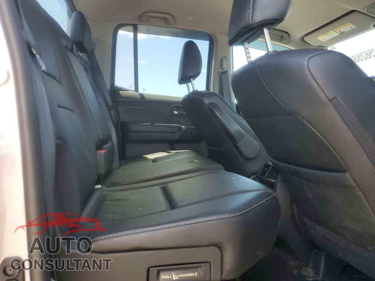 HONDA RIDGELINE 2017 - 5FPYK3F65HB012868