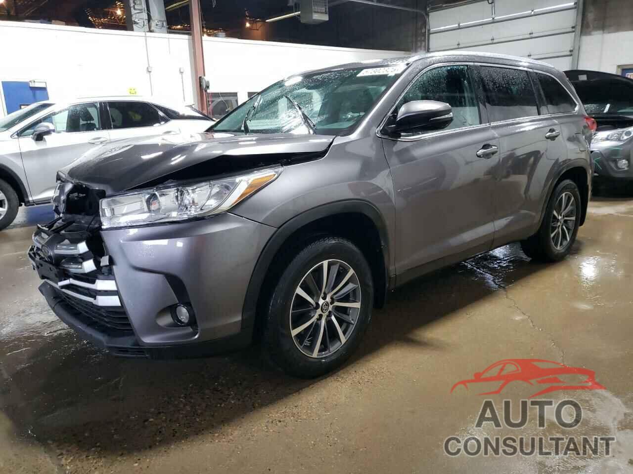 TOYOTA HIGHLANDER 2019 - 5TDJZRFH3KS604413