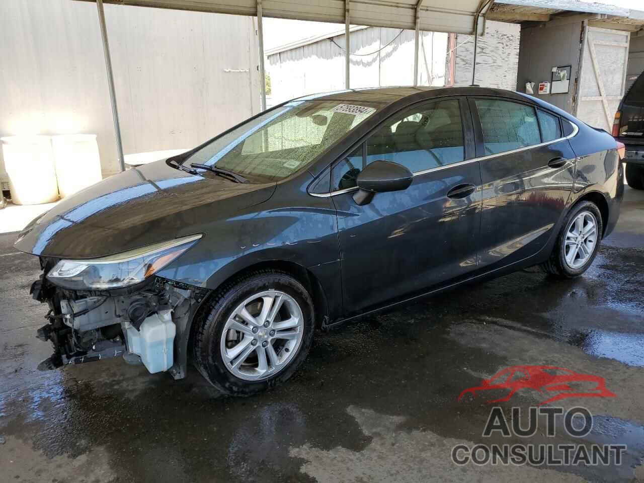 CHEVROLET CRUZE 2018 - 1G1BE5SMXJ7153140