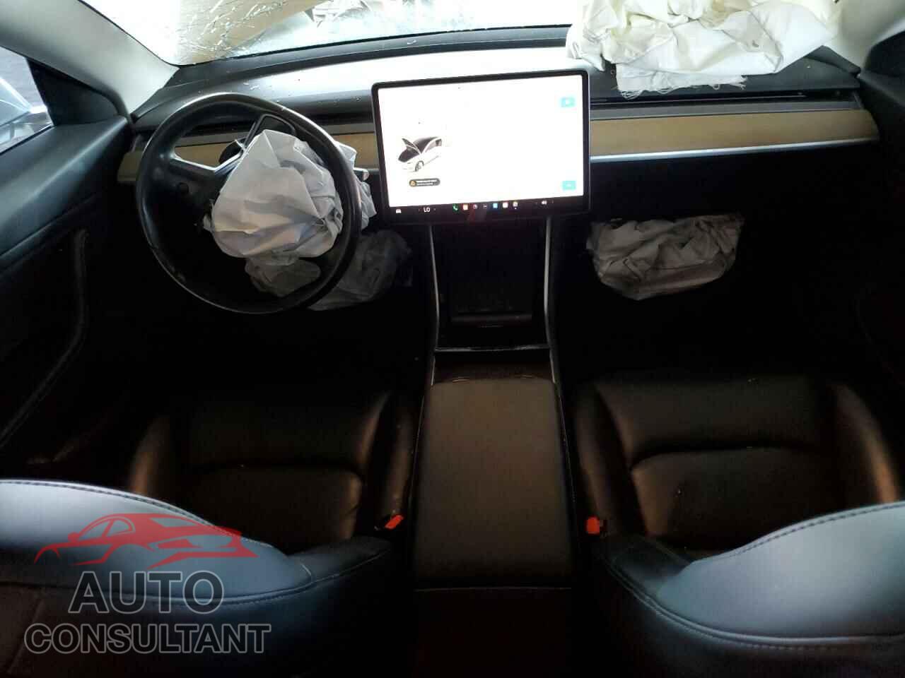 TESLA MODEL 3 2018 - 5YJ3E1EA2JF015771