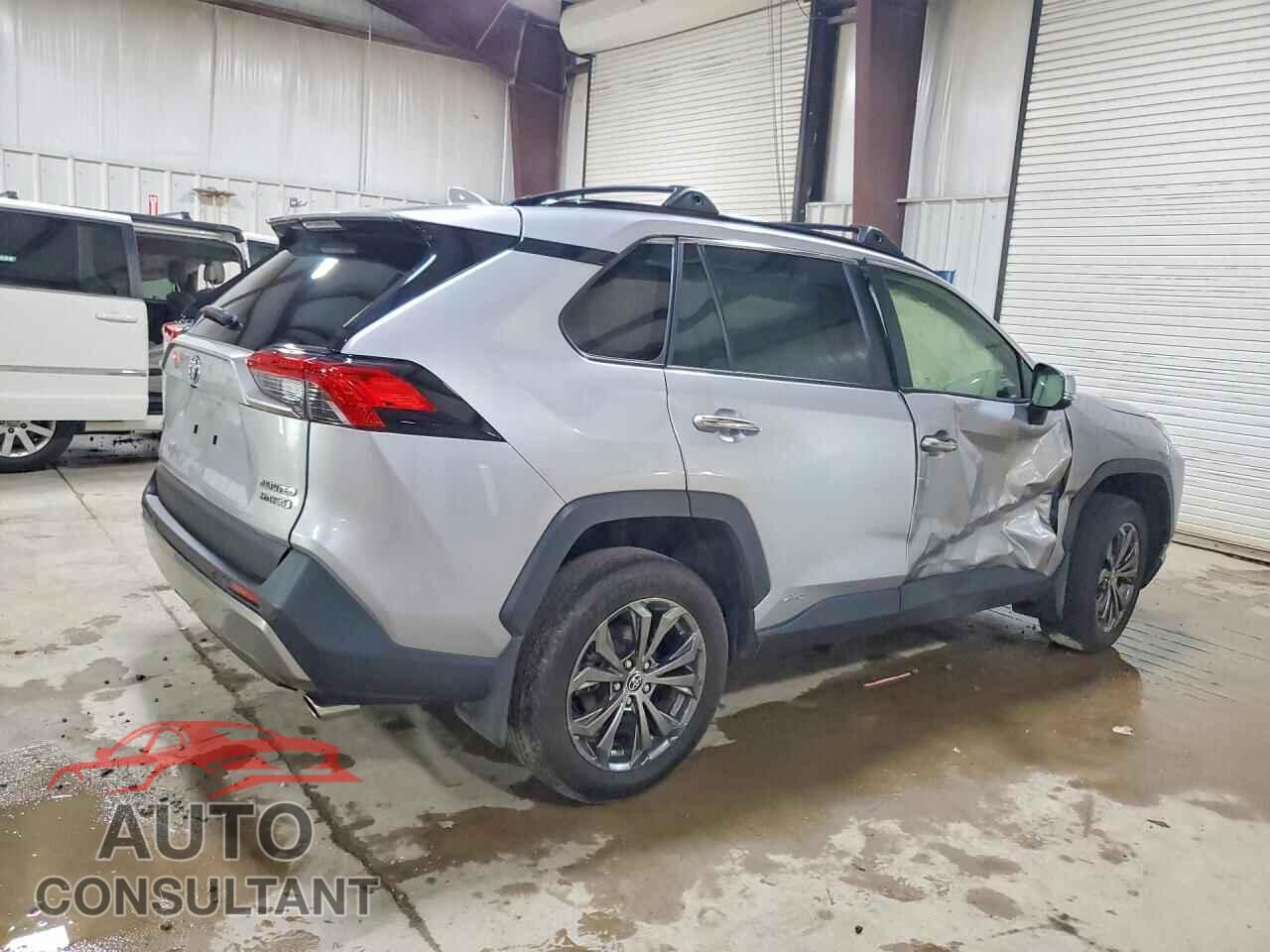 TOYOTA RAV4 2024 - JTMD6RFVXRD149951