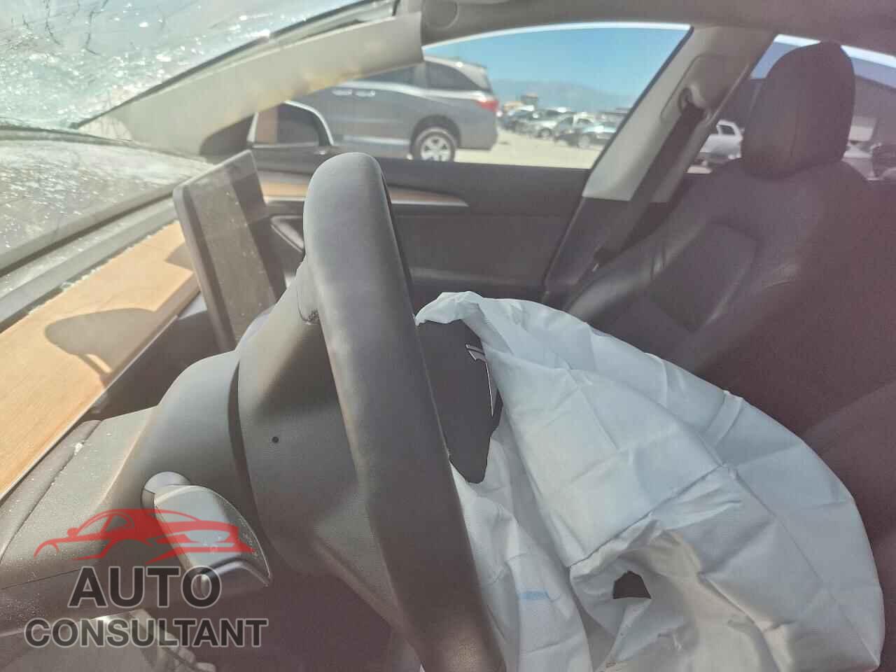 TESLA MODEL 3 2021 - 5YJ3E1EB7MF980526