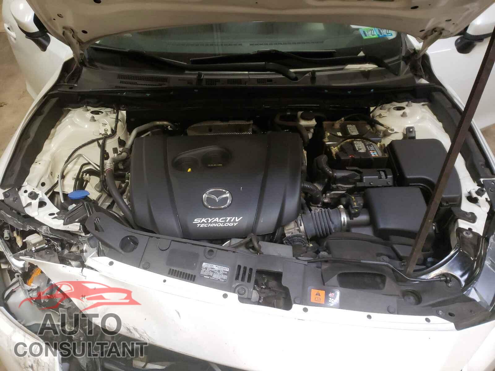MAZDA 3 2017 - 3MZBN1U74HM103838