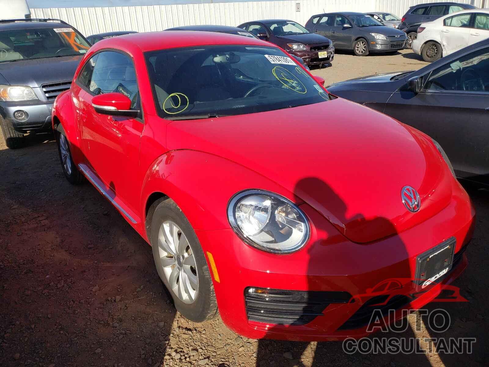 VOLKSWAGEN BEETLE 2019 - 3VWFD7AT9KM717722