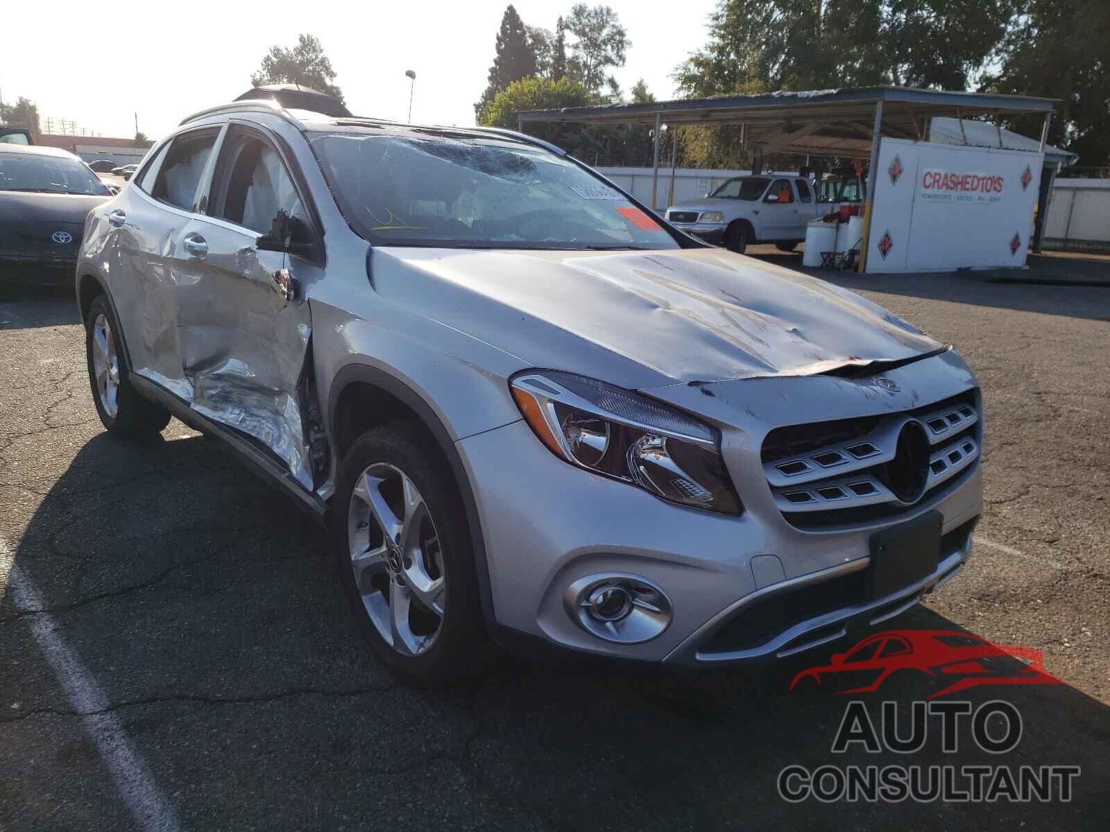 MERCEDES-BENZ GLA-CLASS 2018 - WDCTG4GB5JJ413772