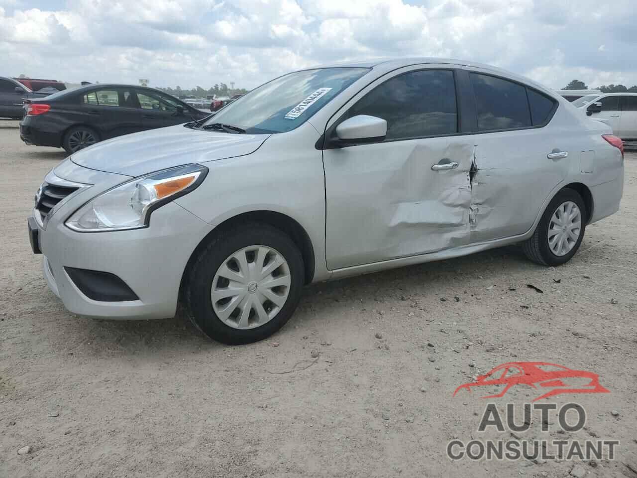 NISSAN VERSA 2018 - 3N1CN7AP4JL875964