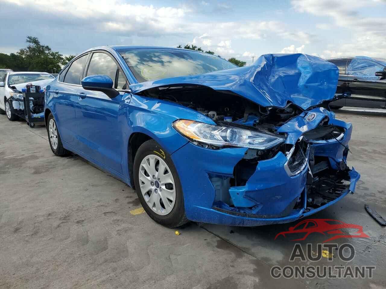 FORD FUSION 2019 - 3FA6P0G79KR171069