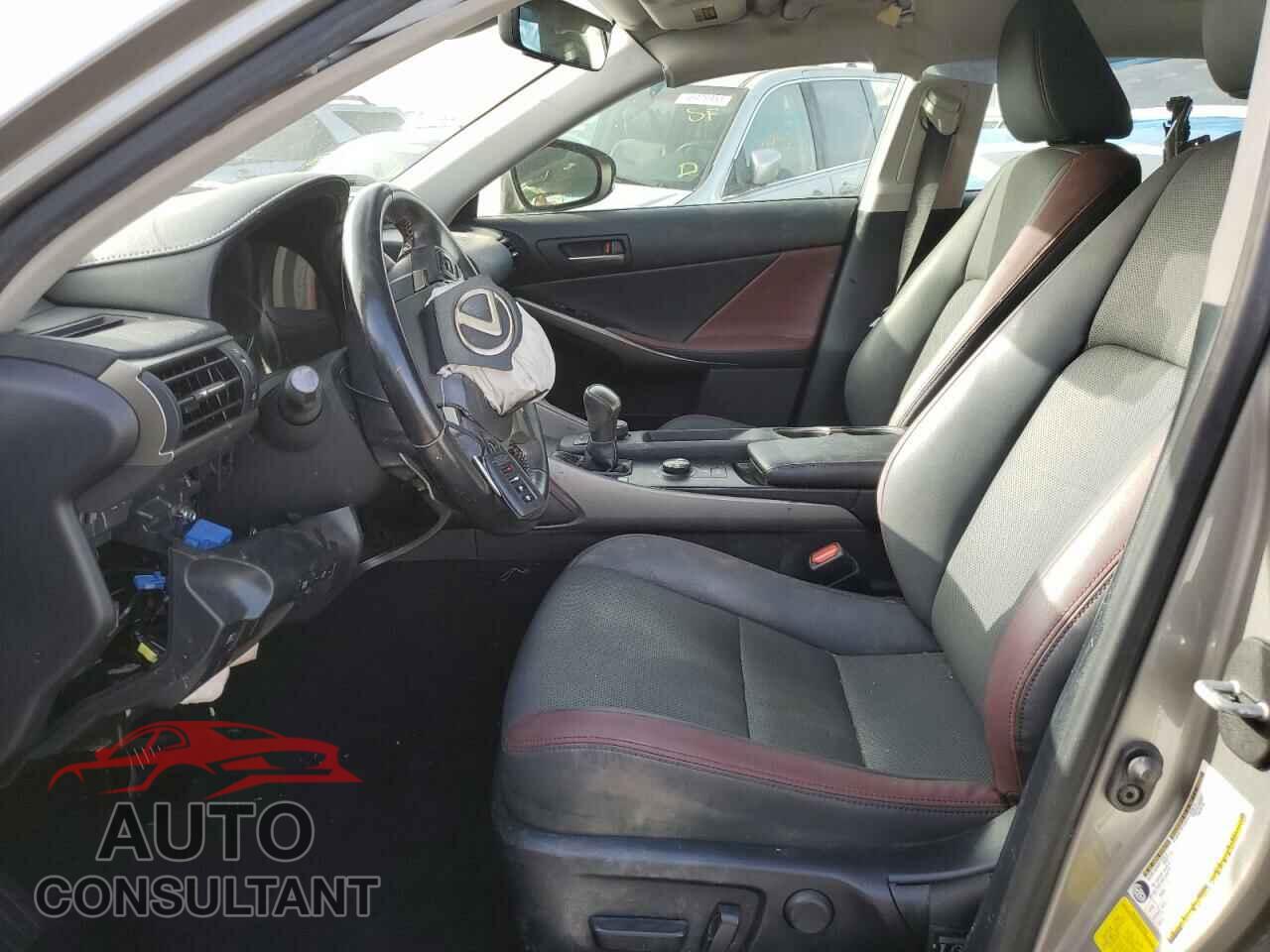 LEXUS IS 2020 - JTHAA1D20L5107400