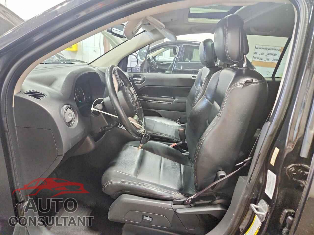 JEEP COMPASS 2011 - 1J4NF5FB7BD158335