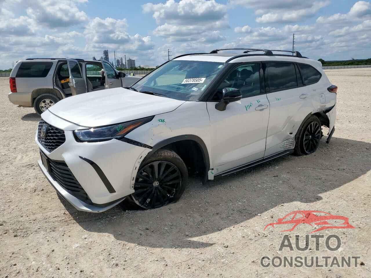 TOYOTA HIGHLANDER 2024 - 5TDKDRAH4RS538507