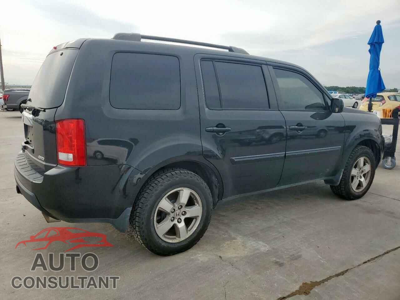 HONDA PILOT 2011 - 5FNYF4H65BB070986