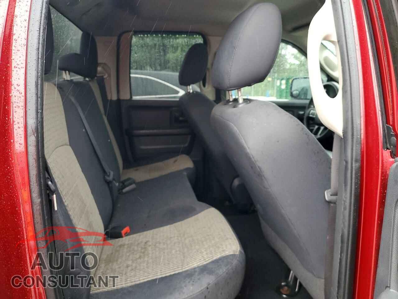 DODGE RAM 1500 2012 - 1C6RD7FT5CS189685