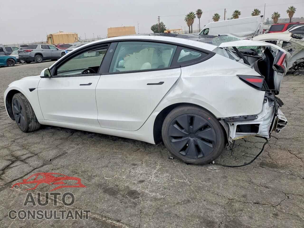 TESLA MODEL 3 2024 - 5YJ3E1EB7RF792239