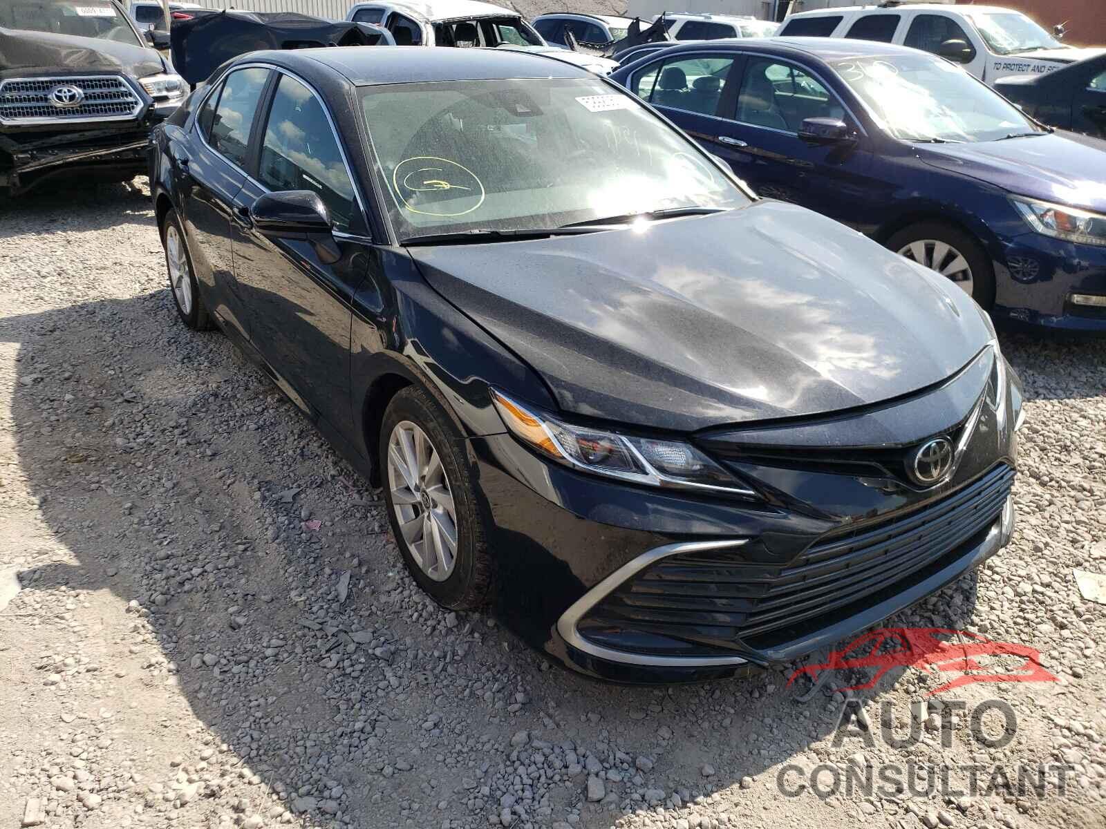 TOYOTA CAMRY 2021 - 4T1C11AK4MU544561