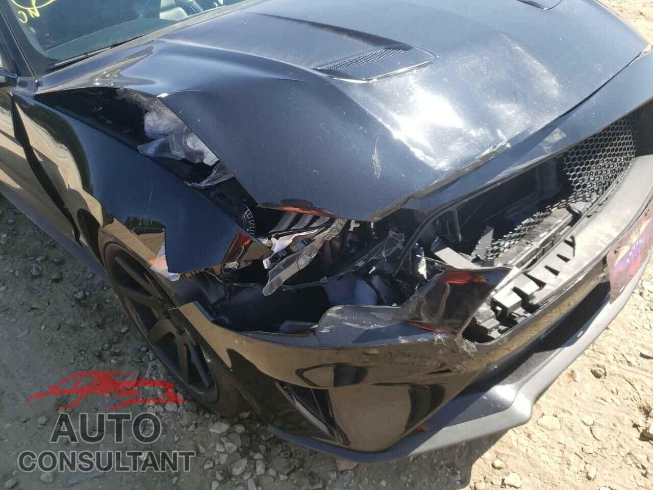 FORD MUSTANG 2018 - 1FATP8UH2J5167638