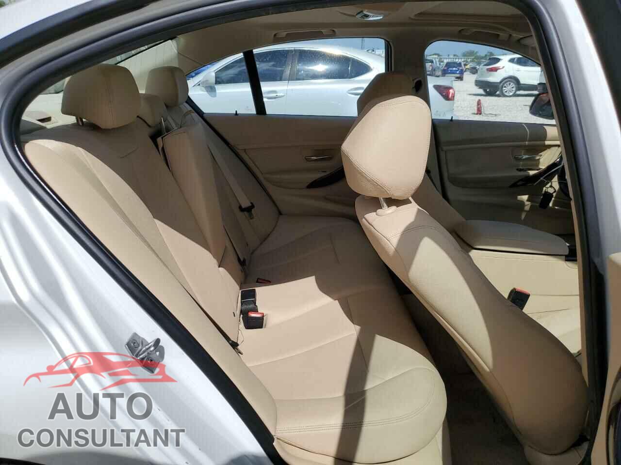 BMW 3 SERIES 2016 - WBA8E5G52GNU19836