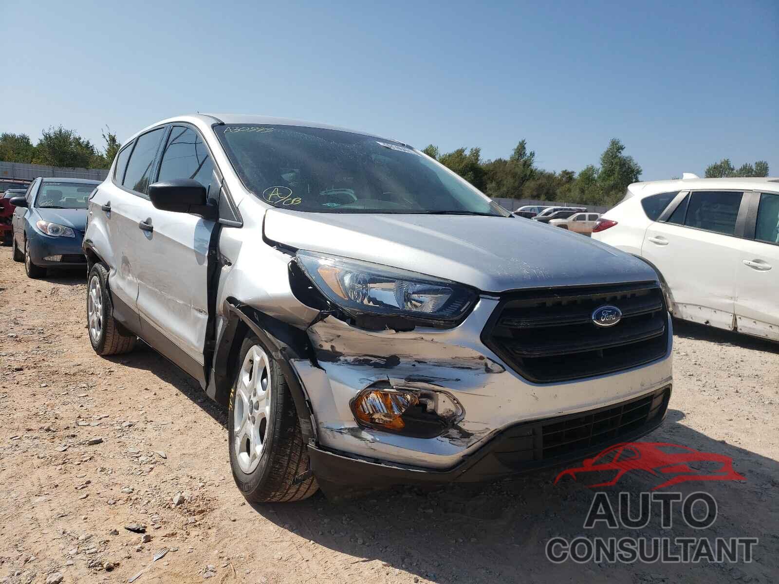 FORD ESCAPE 2018 - 1FMCU0F79JUA30593