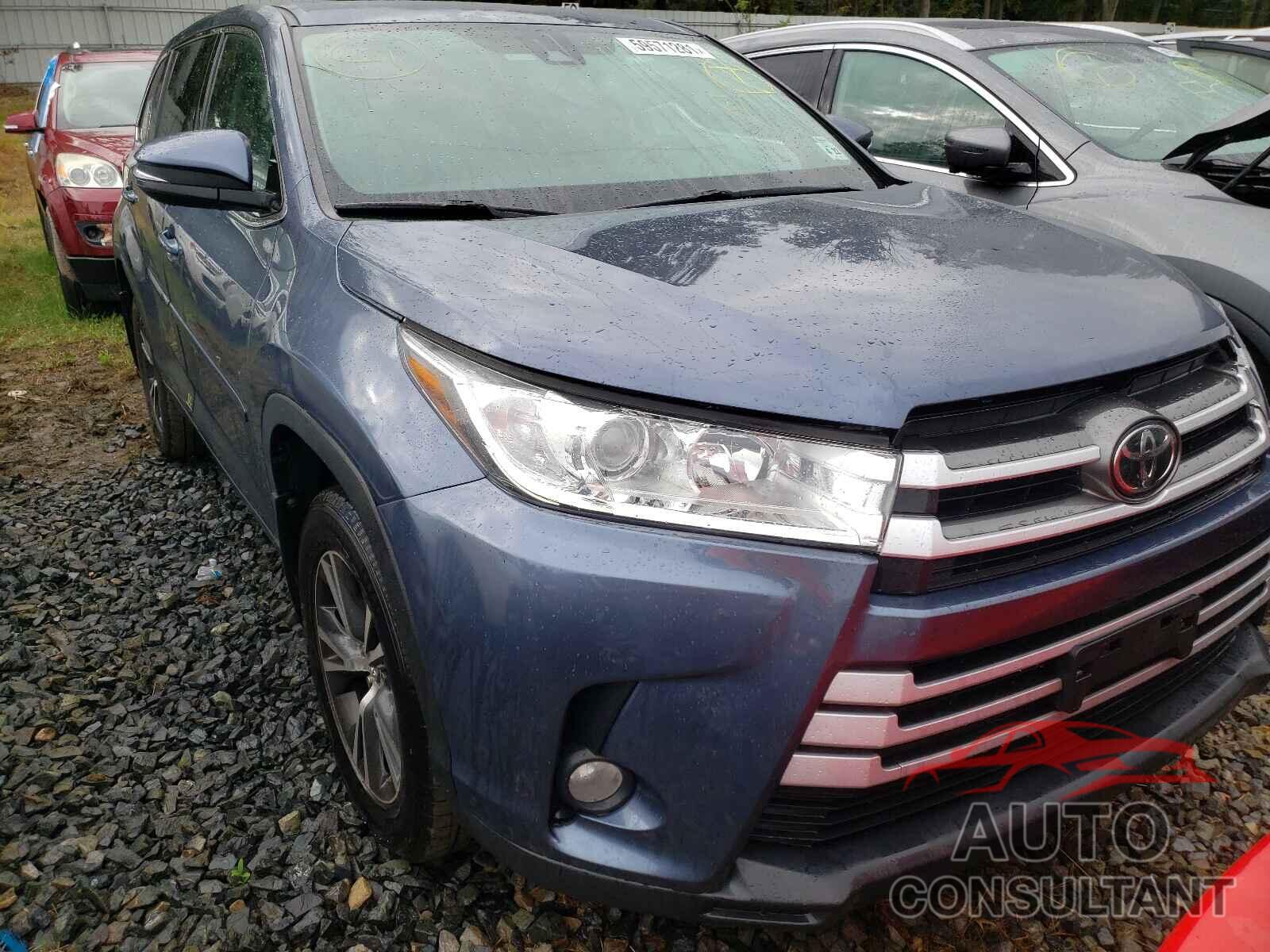 TOYOTA HIGHLANDER 2017 - 5TDBZRFH8HS414216