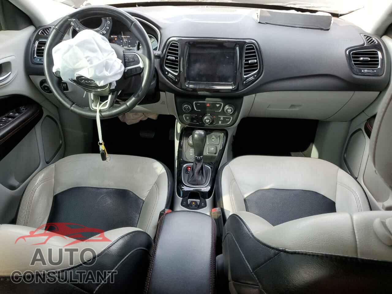 JEEP COMPASS 2017 - 3C4NJDCB8HT688495
