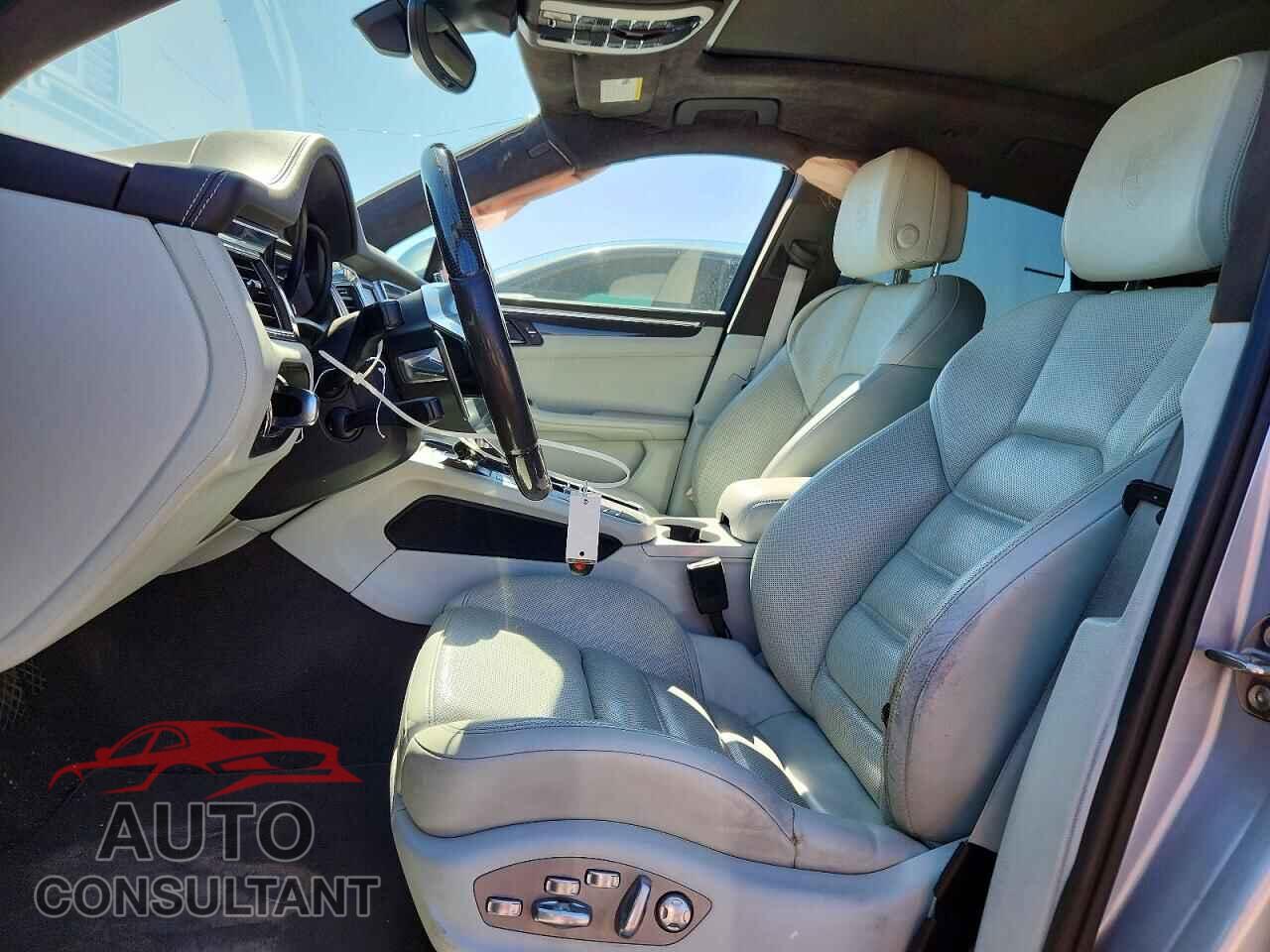 PORSCHE MACAN 2015 - WP1AF2A53FLB98958