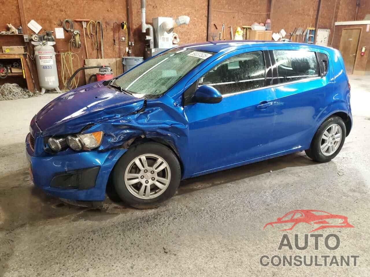 CHEVROLET SONIC 2016 - 1G1JC6SG8G4161782