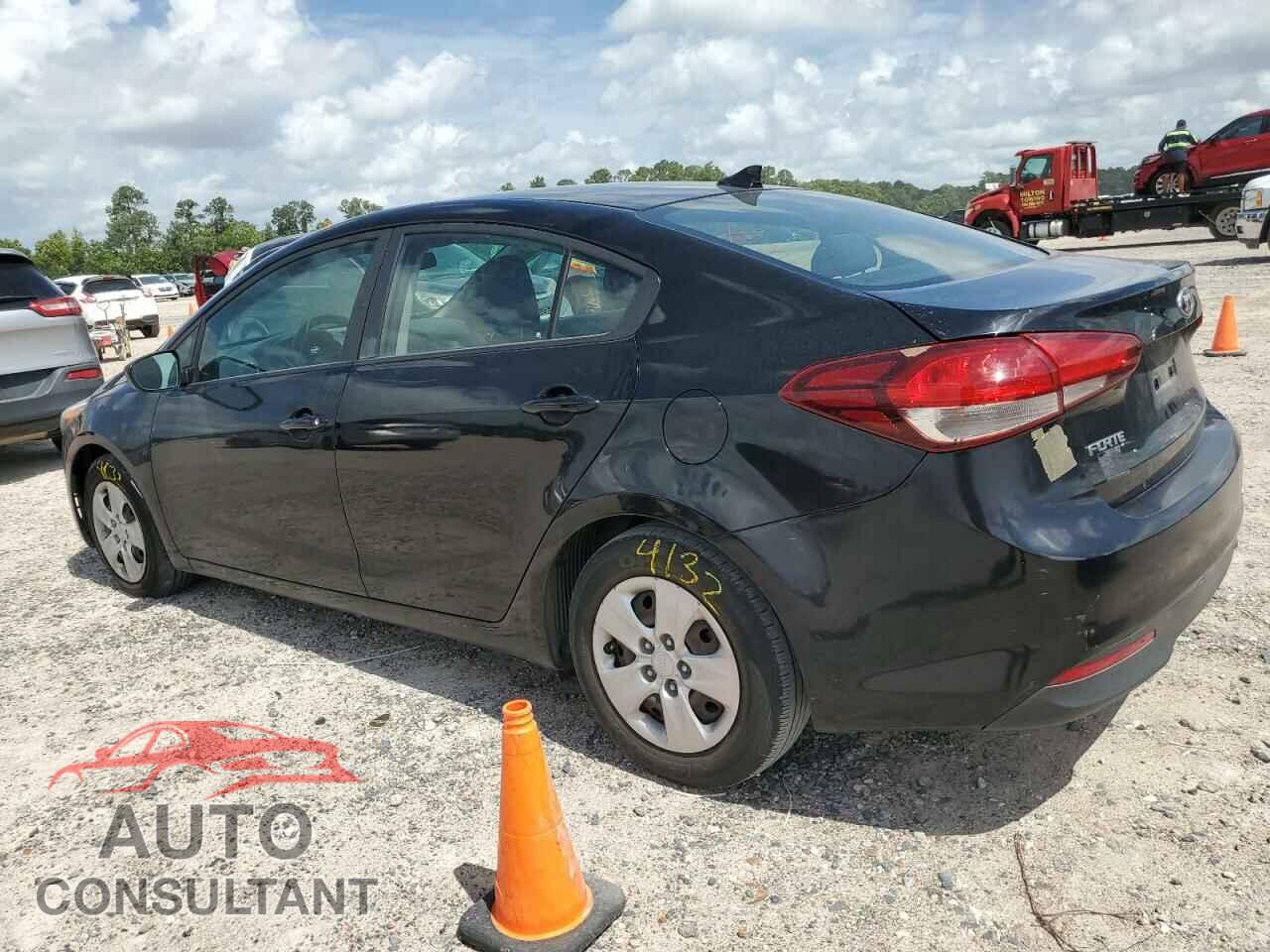 KIA FORTE 2017 - 3KPFL4A73HE087643