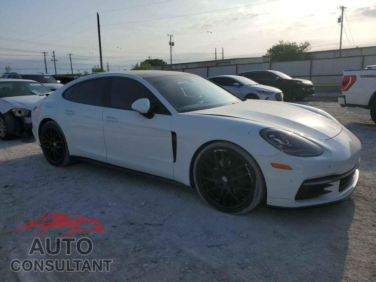 PORSCHE PANAMERA 2017 - WP0AA2A78HL101175