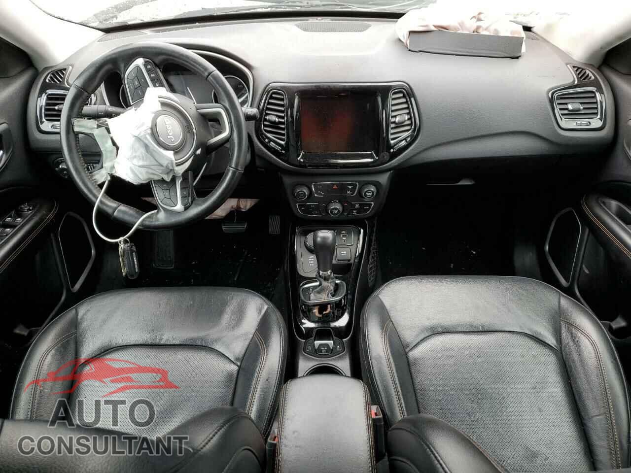 JEEP COMPASS 2021 - 3C4NJDCB6MT602952