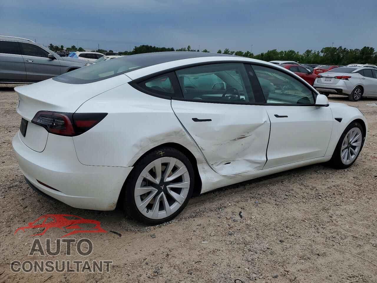 TESLA MODEL 3 2023 - 5YJ3E1EA8PF483450