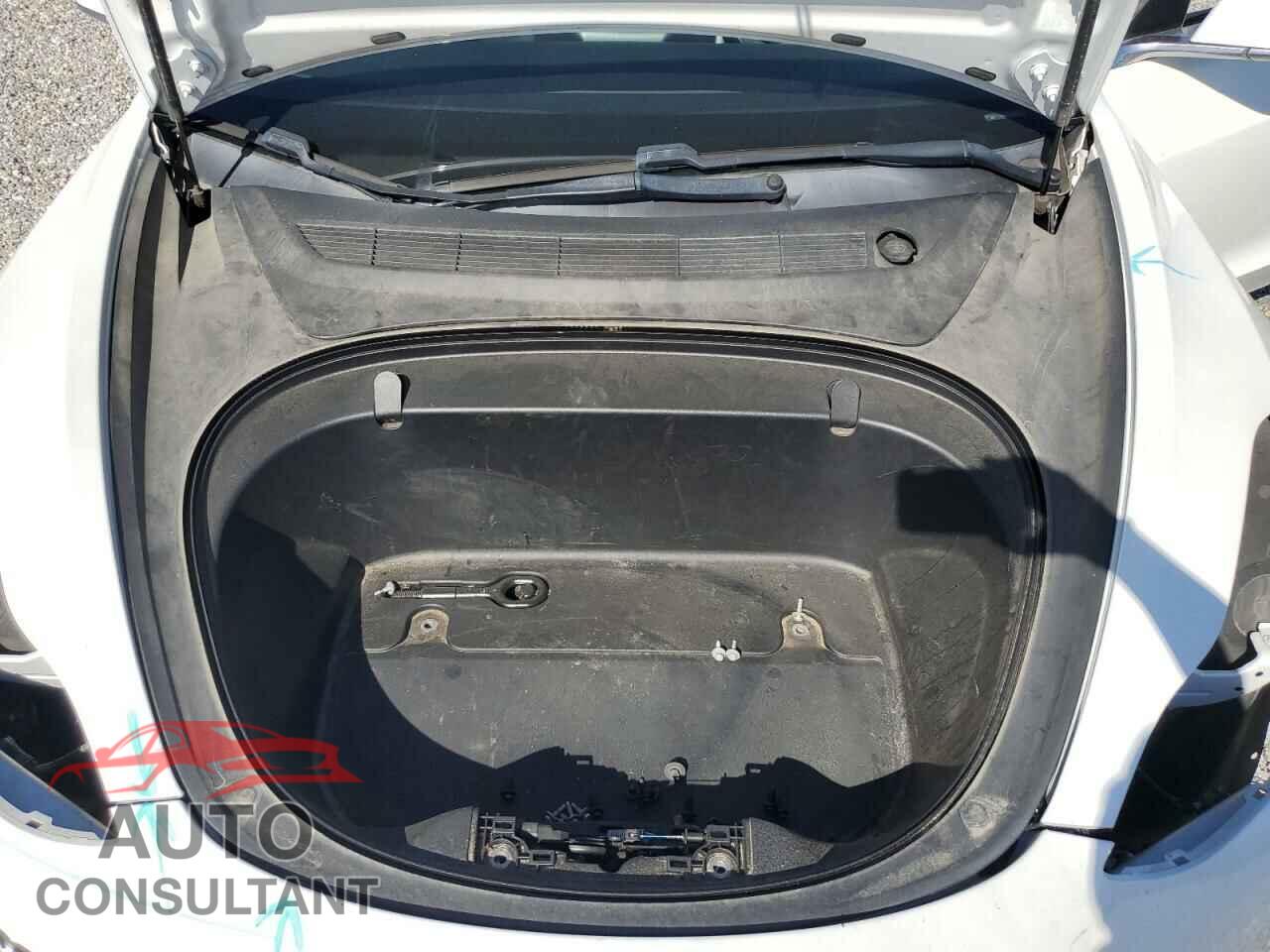 TESLA MODEL 3 2019 - 5YJ3E1EA6KF483388