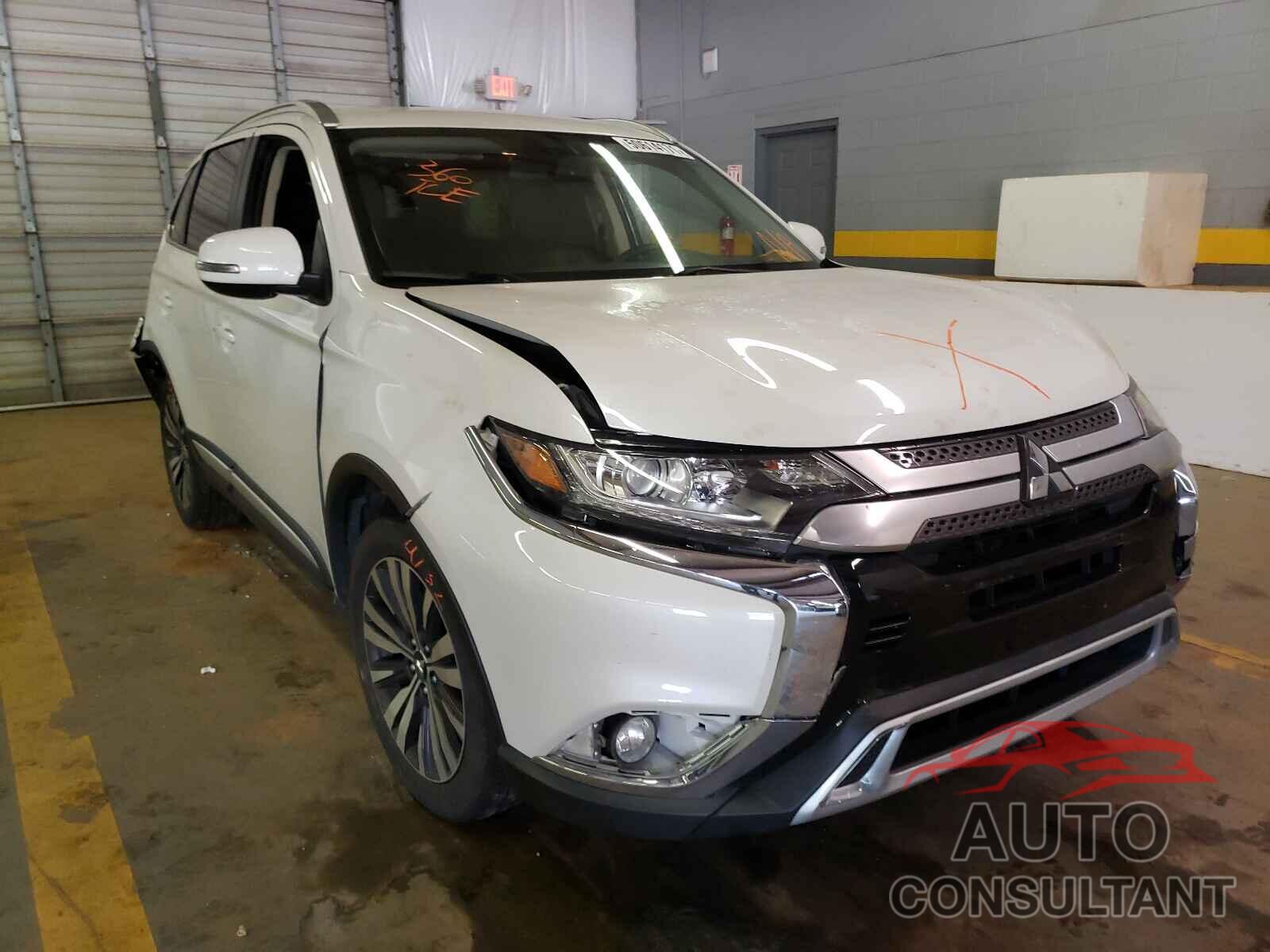 MITSUBISHI OUTLANDER 2019 - JA4AD3A32KZ019077