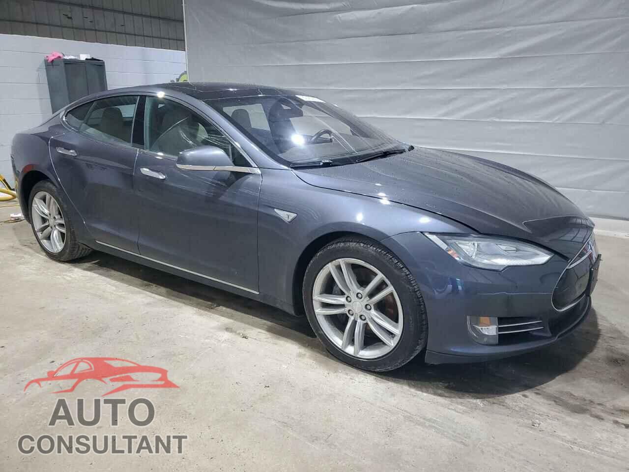TESLA MODEL S 2015 - 5YJSA1E20FF116671