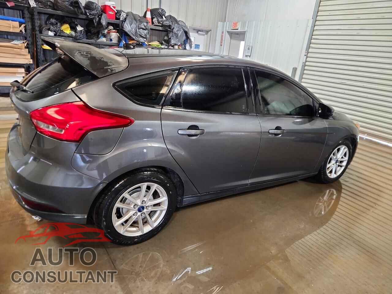 FORD FOCUS 2017 - 1FADP3K26HL224659