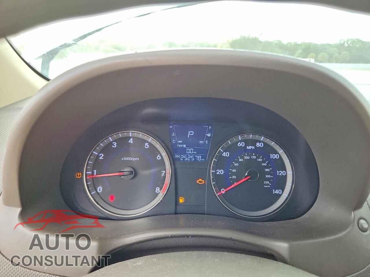 HYUNDAI ACCENT 2012 - KMHCT4AE8CU204348