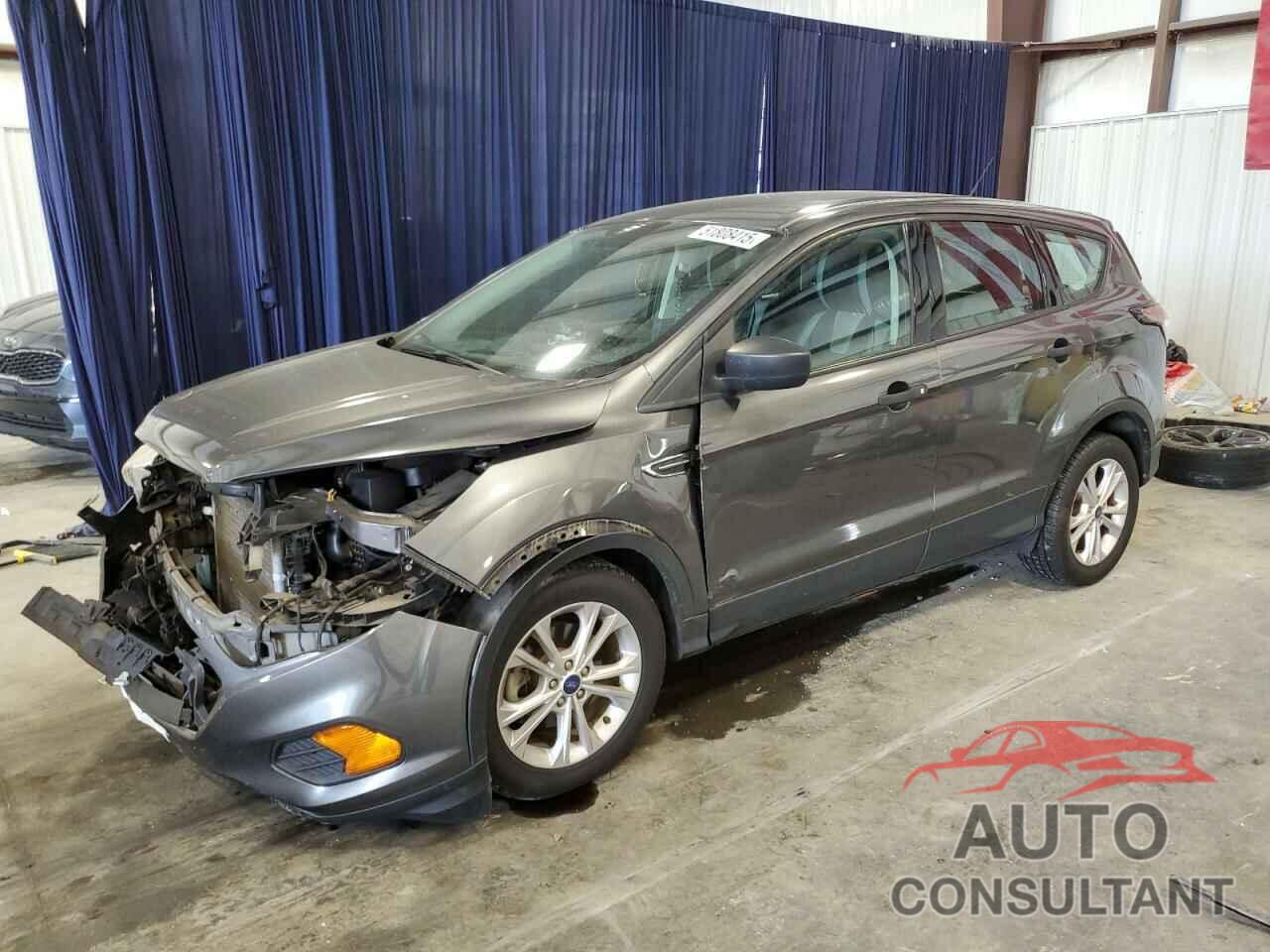 FORD ESCAPE 2017 - 1FMCU0F70HUA31318