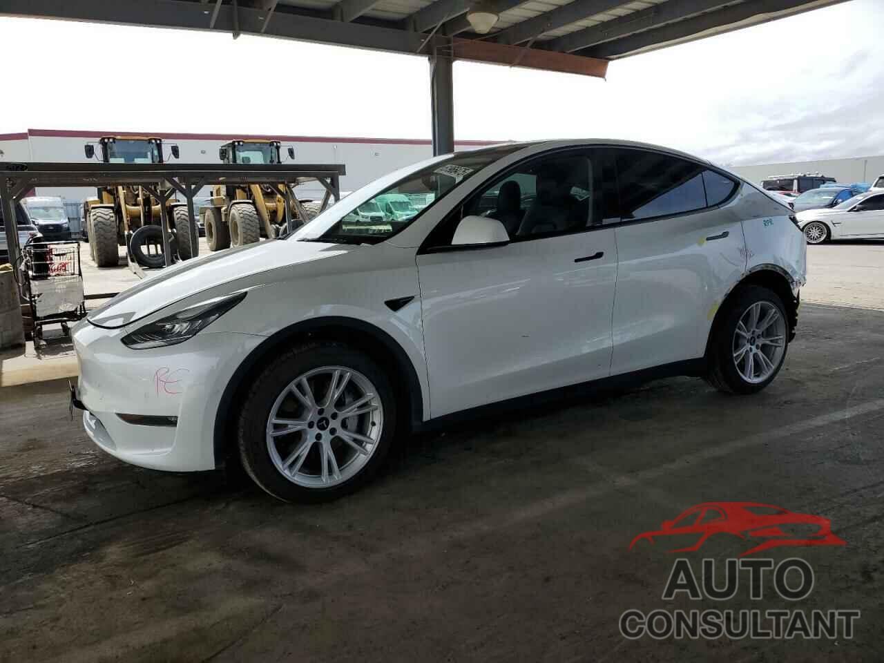 TESLA MODEL Y 2021 - 5YJYGDEE0MF267186