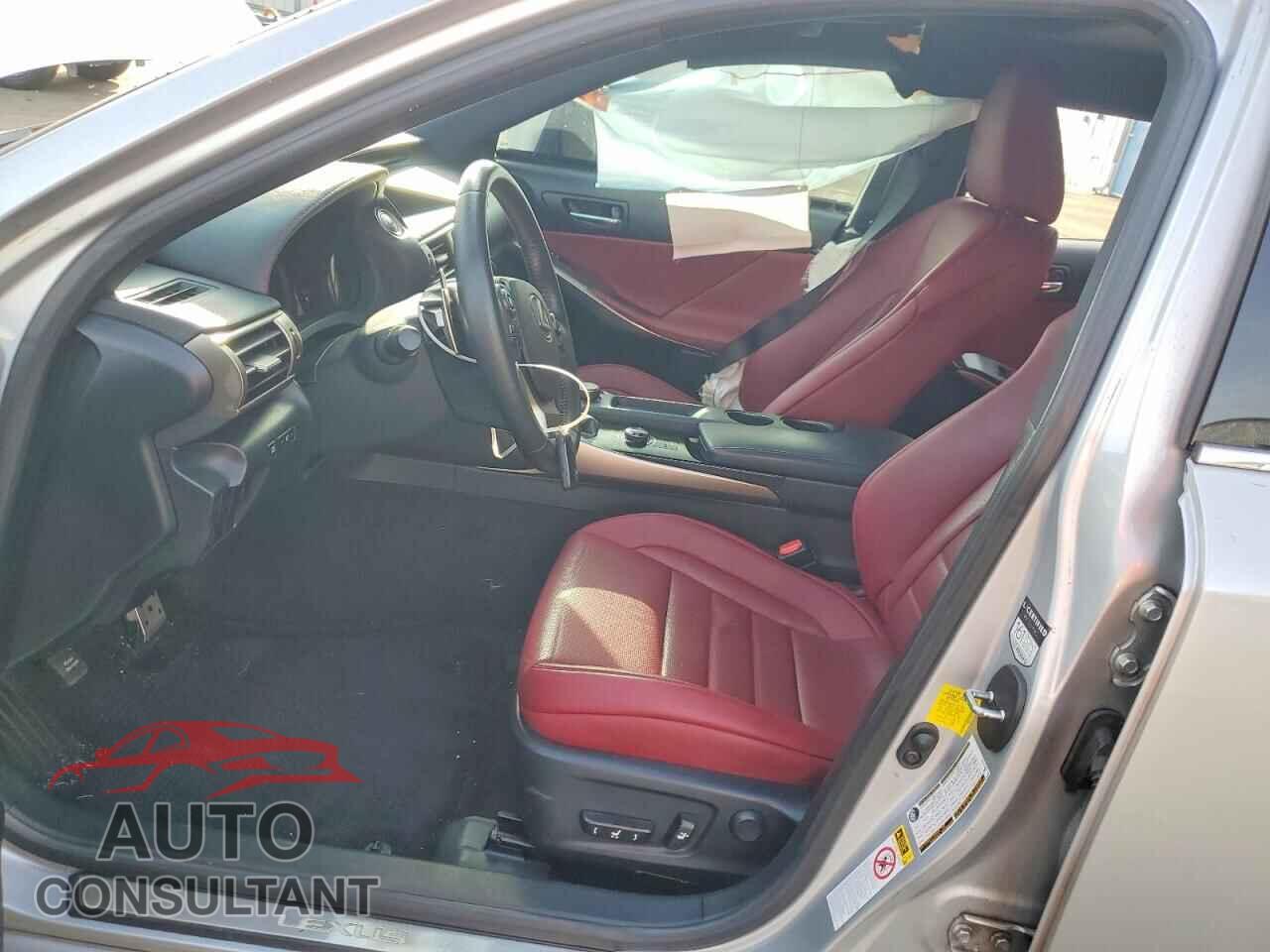 LEXUS IS 2014 - JTHBE1D23E5011630