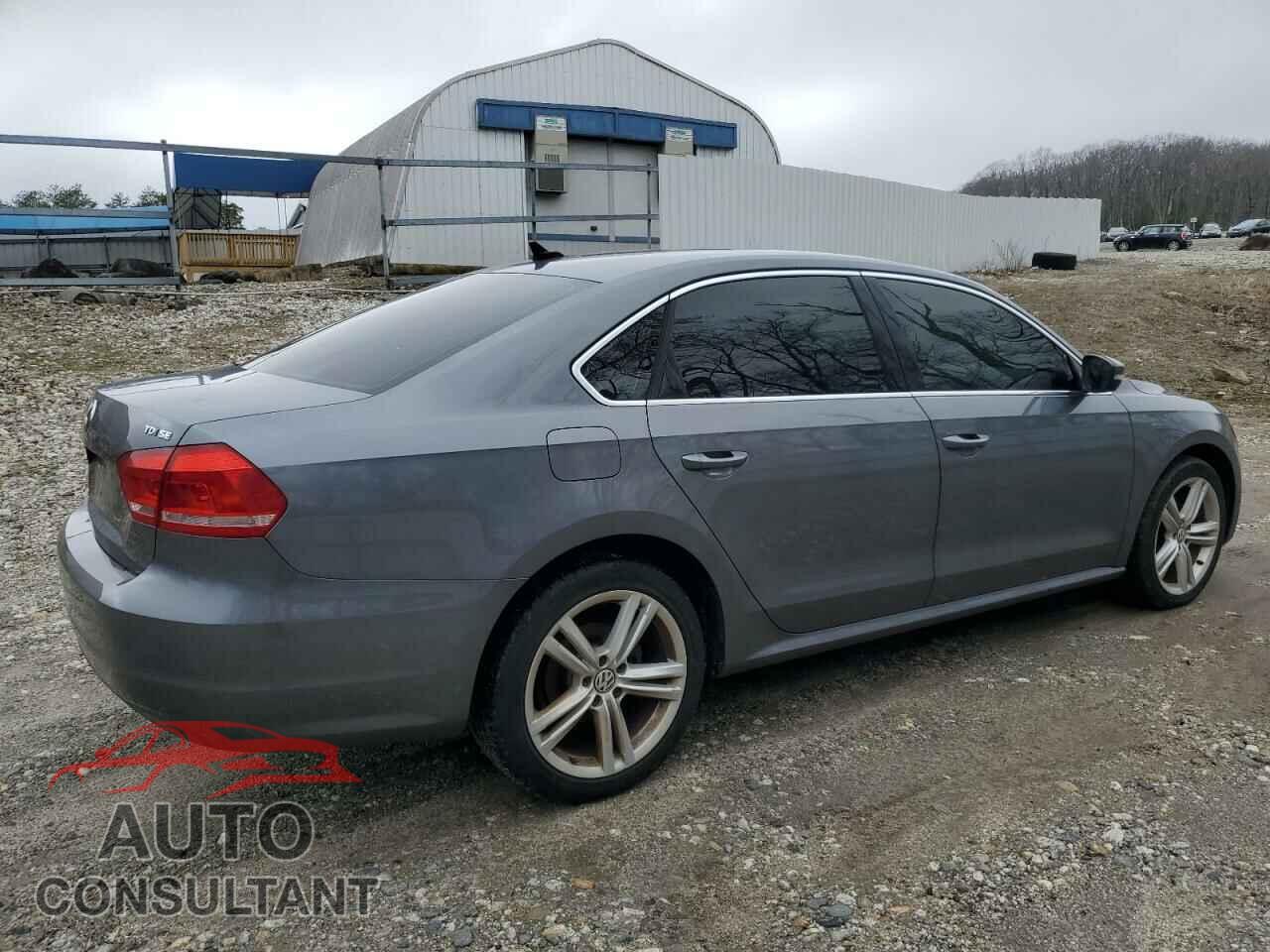 VOLKSWAGEN PASSAT 2014 - 1VWBN7A31EC001771