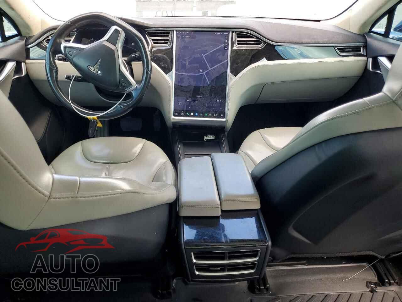 TESLA MODEL S 2015 - 5YJSA1S22FF093401