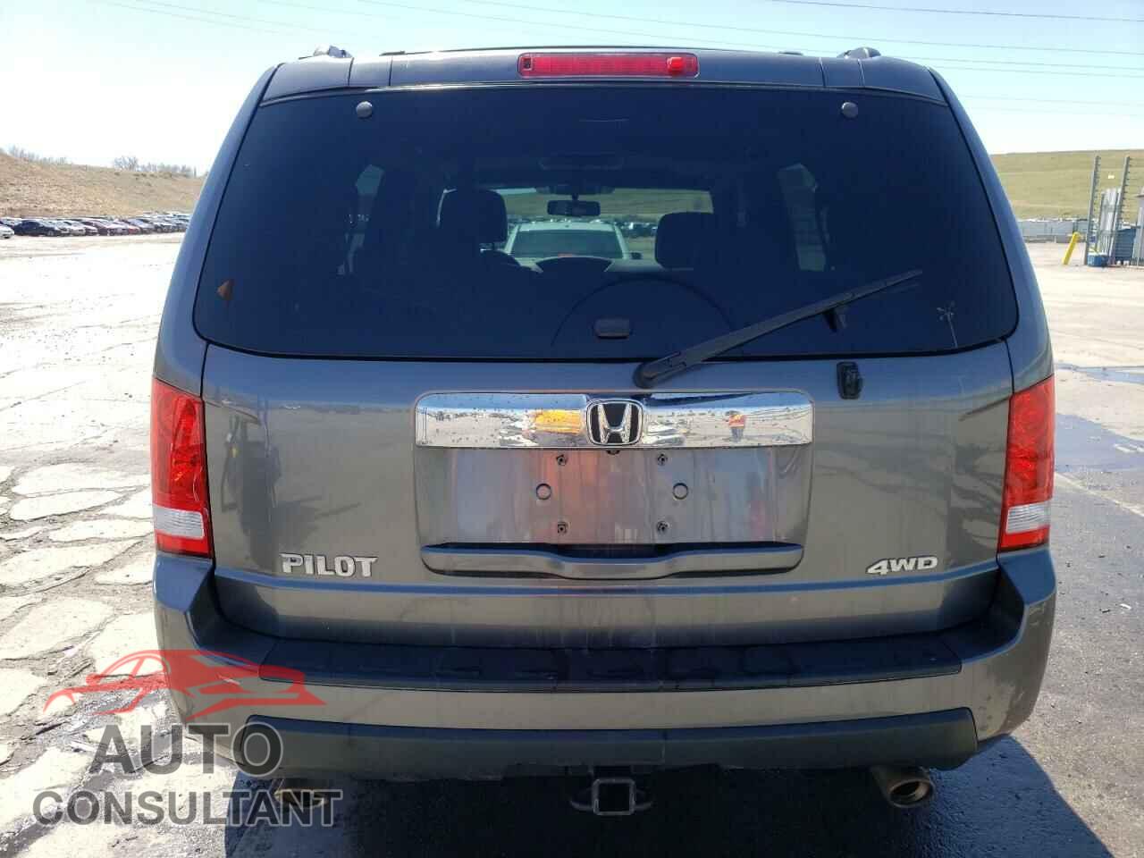 HONDA PILOT 2011 - 5FNYF4H68BB069234